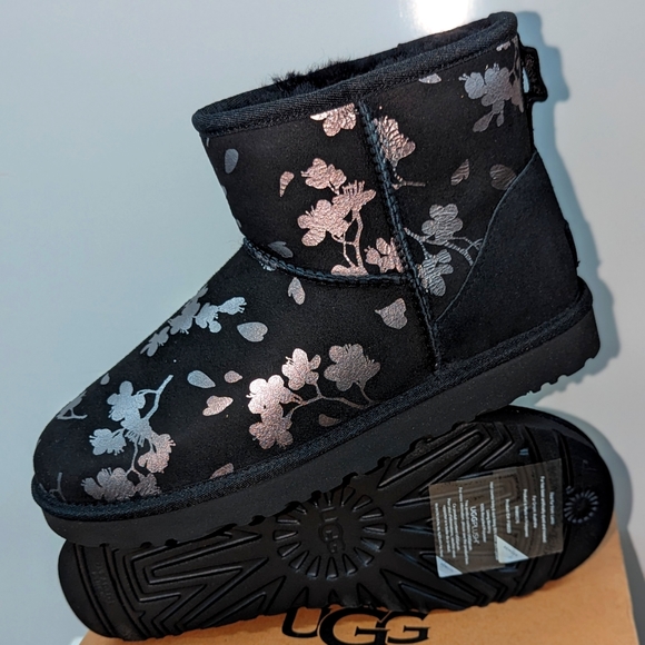 UGG Shoes - UGG CLASSIC MINI FLORAL FOIL BOOTS-Color BLACK SIZE 7.0